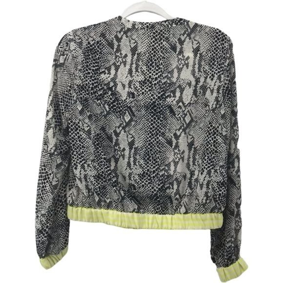 M by Marled Snake Print Hidden Button Blouse Cardigan Size Medium NWT - Picture 8 of 9
